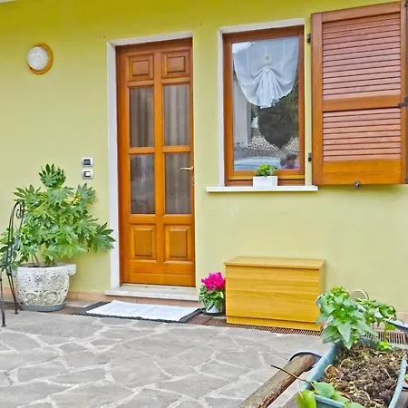 アパート Casa Rosalia Cozy By Gardadomsumea