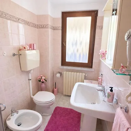 アパート Casa Rosalia Cozy By Gardadomsumea Pieve