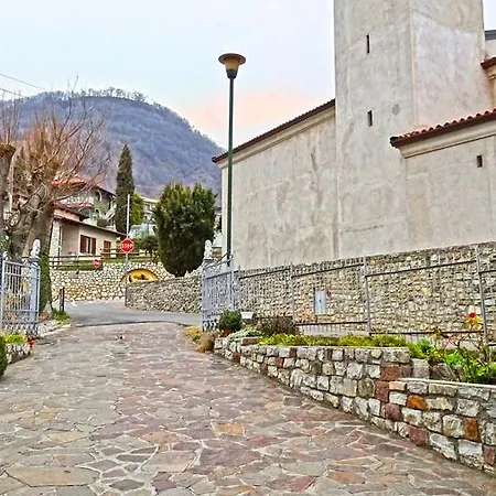 Casa Rosalia Cozy By Gardadomsumea * Pieve (Lombardy)