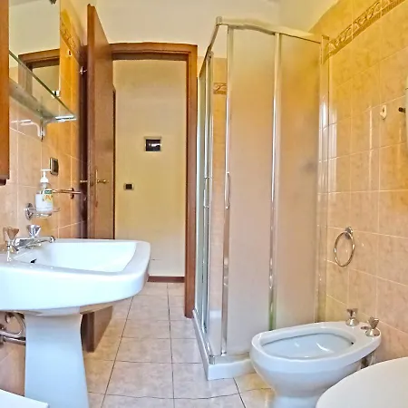 Apartament Casa Rosalia Cozy By Gardadomsumea *